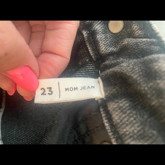 Size 23 MOM jeans - Picture 2 of 6